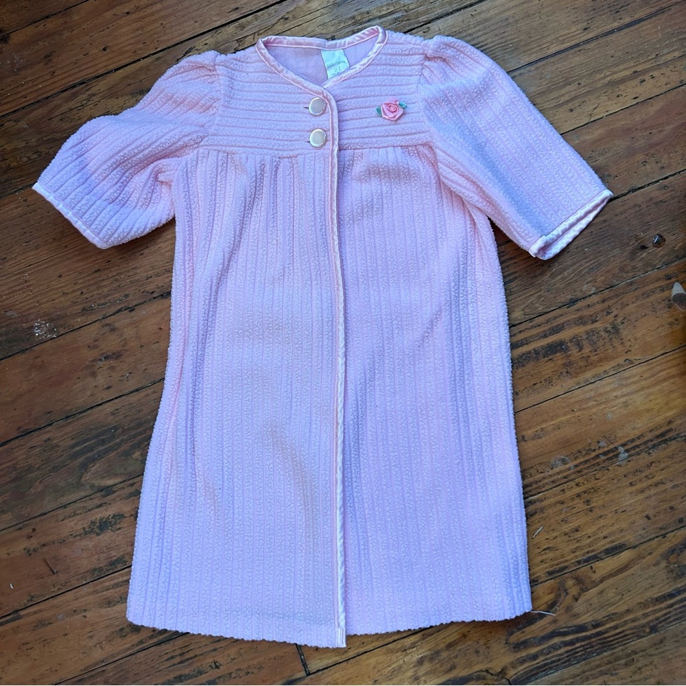 Girls Vintage Long Pink Ribbed Robe Size 2T